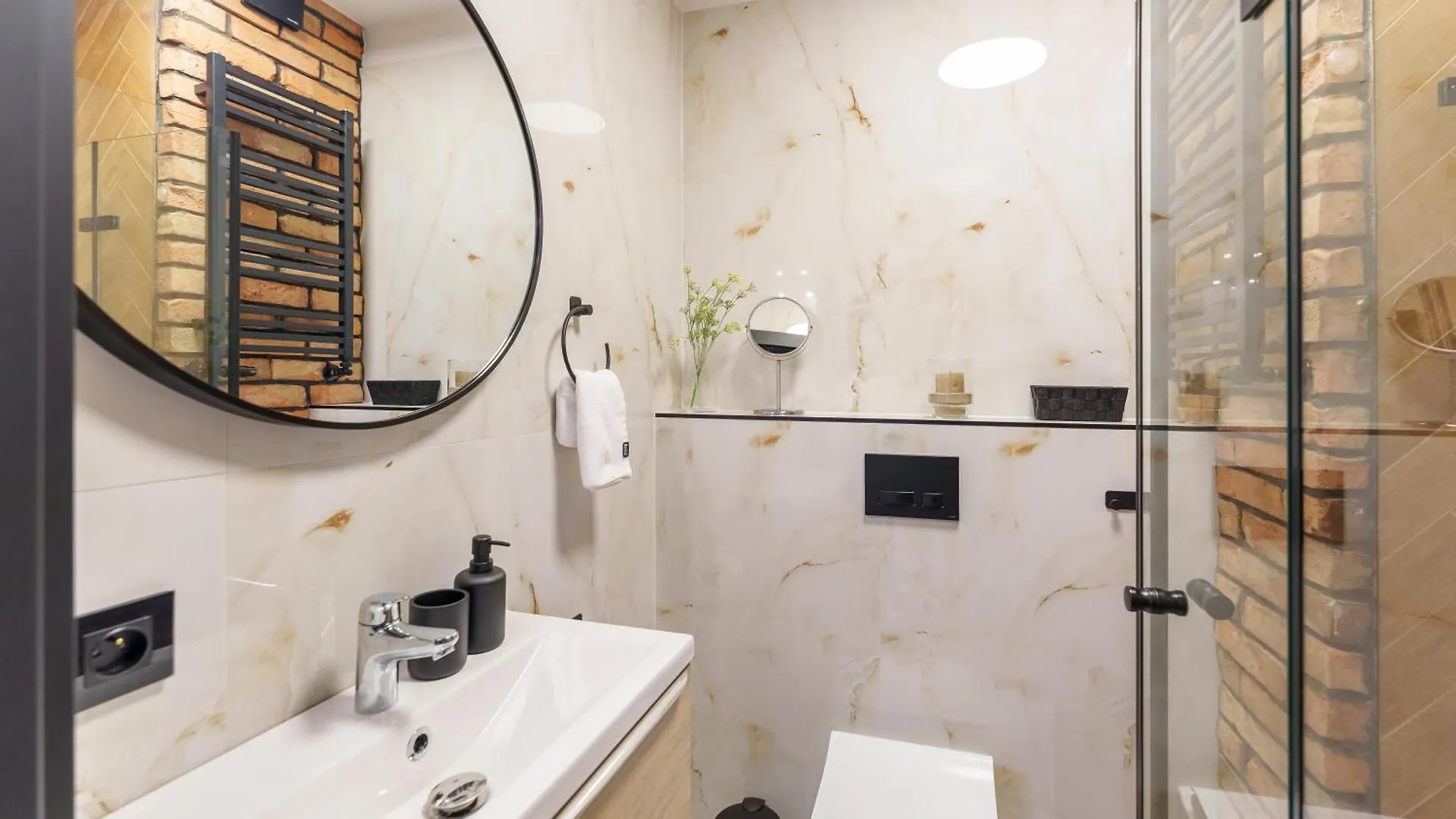 Apartamenty Lighthouse - Reymonta Przy Deptaku Kolobrzeg